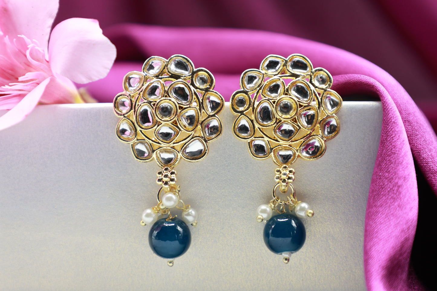 Gold Toned Kundan Studded Drop Earring