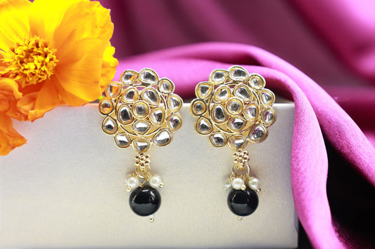 Gold Toned Kundan Studded Drop Earring
