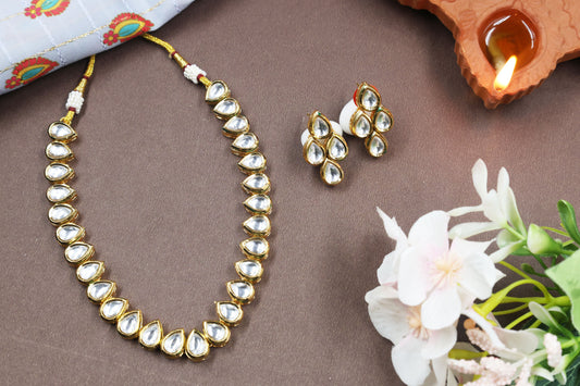 Golden Teardrop Kundan Set
